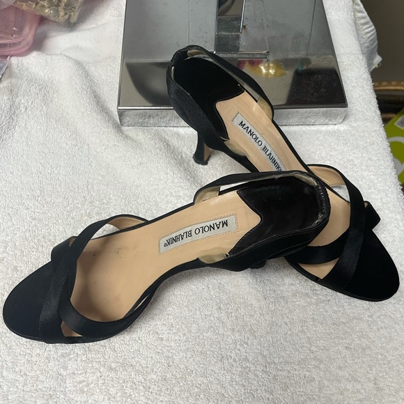 Manolo Blahnik Sling Back - Picture 2 of 6